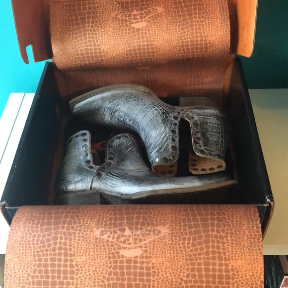 Freebird by Steven Mandy Ankle Boot. NWT. - Picture 10 of 14